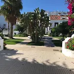 Well-Located 3Bdr Apartment In Fuengirola